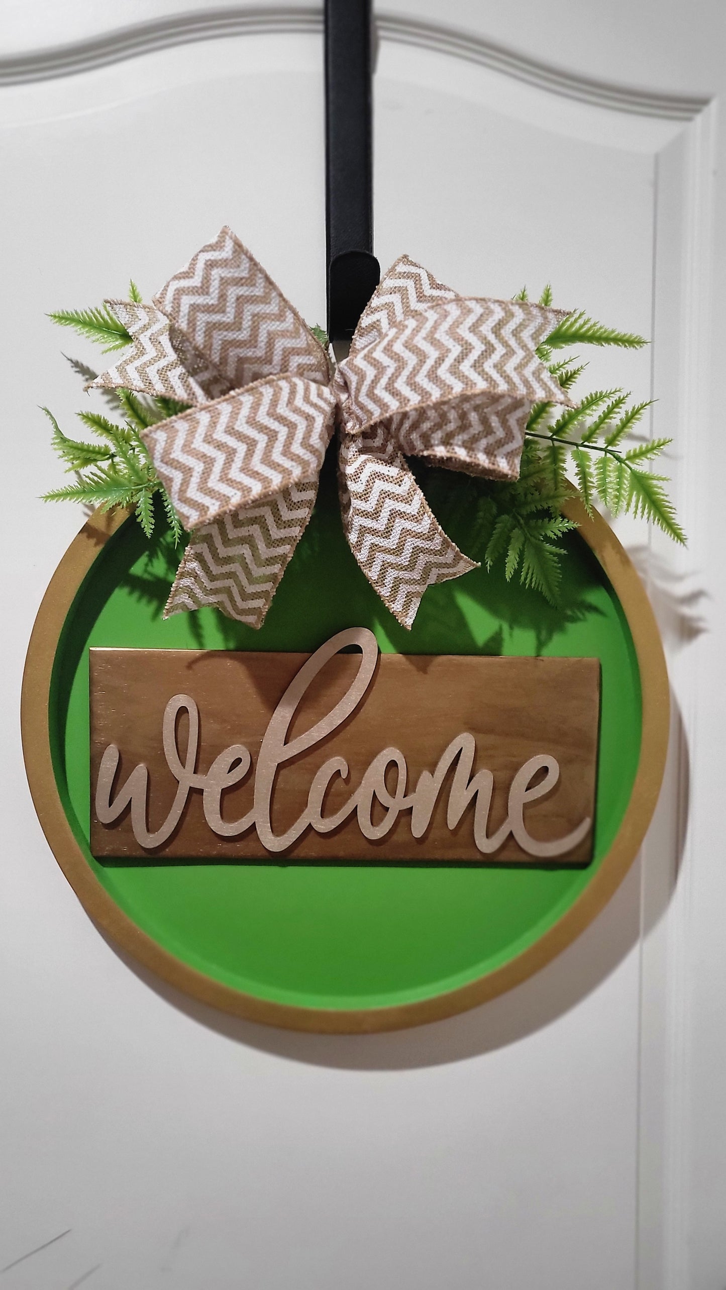 Bright Welcome – Metallic Gold & Green with Bow